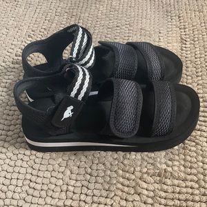 Rocket Dog platform sandals